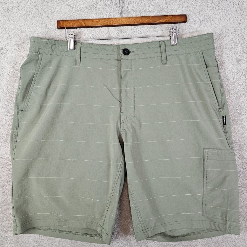 O'Neill Crossover Hybrid‎ Shorts Men's 38 Cargo Pockets Striped Olive Green